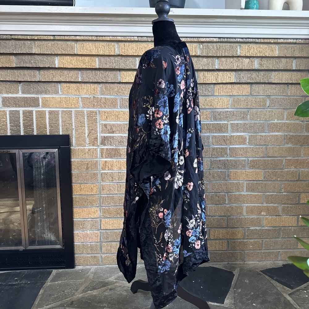 Torrid Velvet Burnout Kimono Open Front Womens 3/4 Floral Boho Romantic - Picture 2 of 6